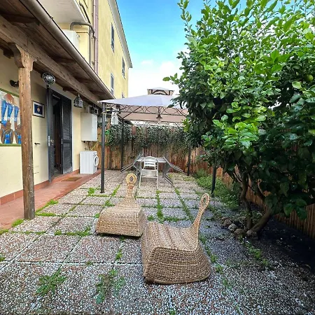 Appartamento Con Giardino A 5 Min Dal Mare - Burlamacco House